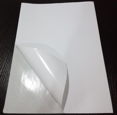 8.5 * 11 Die Cut ฉลากความร้อนเปล่าสำหรับการจัดส่ง