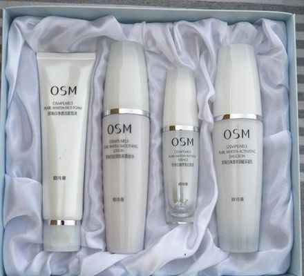 การพิมพ์แบบกำหนดเอง ISO9001 PMS สติกเกอร์ไวนิลกาวสีพิมพ์ฉลากกาวในตัว
